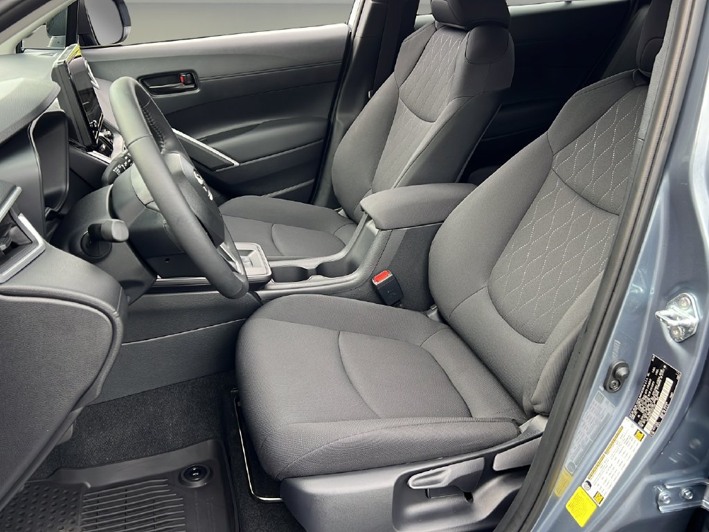 Certified 2026 Toyota Corolla Cross LE FWD image 13