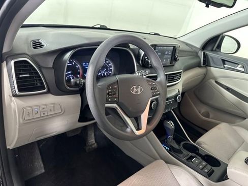 Used 2020 Hyundai Tucson Value w/ Winter Weather Package image 13