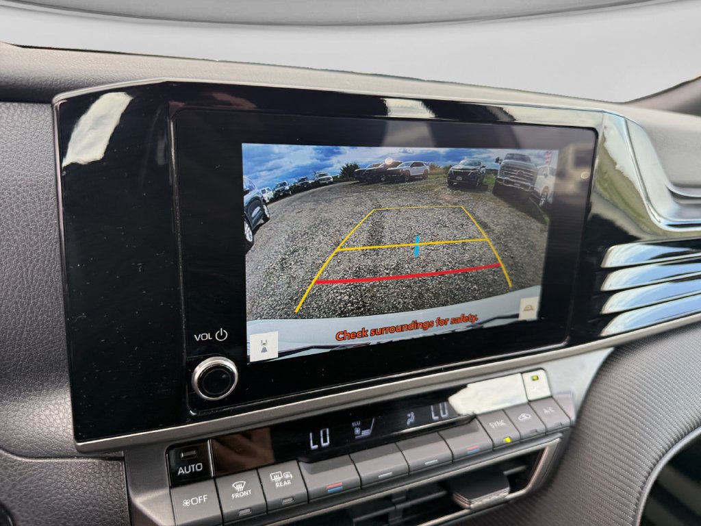 Used 2026 Toyota Camry SE FWD image 26
