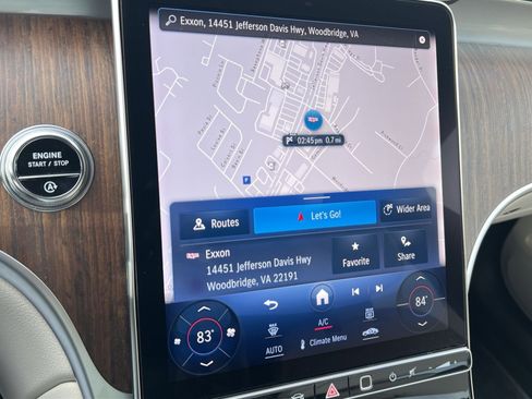 Used 2024 Mercedes-Benz GLC 300 4MATIC image 20