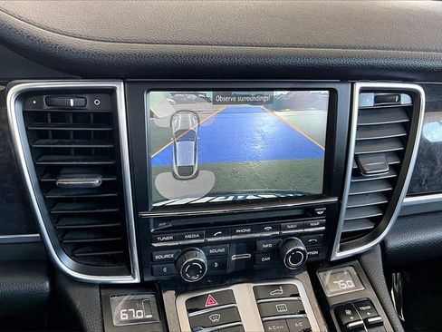 Used 2016 Porsche Panamera S image 14