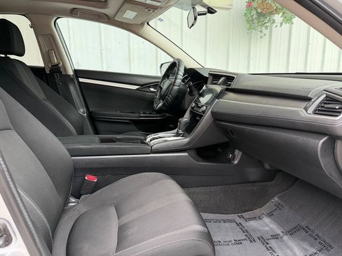Used 2018 Honda Civic EX image 13
