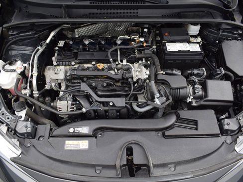 Used 2023 Toyota Corolla LE image 9