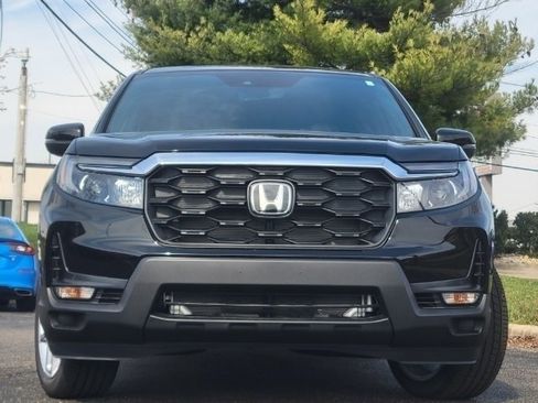 Used 2024 Honda Passport EX-L image 2