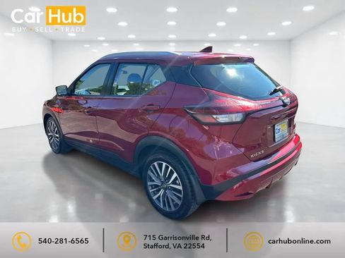 Used 2023 Nissan Kicks SV FWD image 4