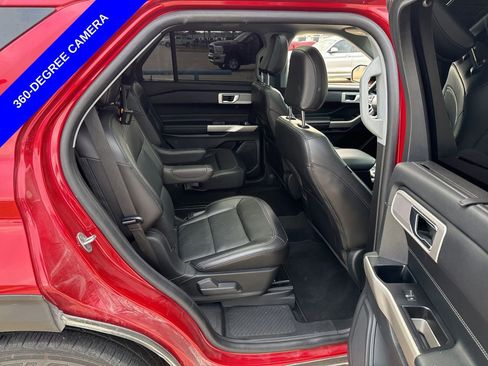 Used 2022 Ford Explorer Limited w/ Equipment Group 301A image 12