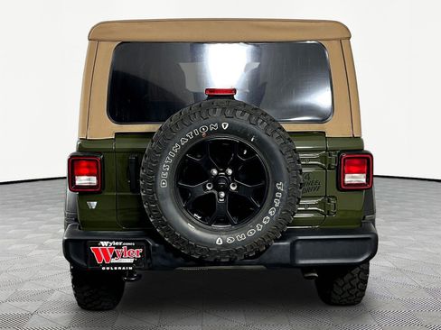 Used 2022 Jeep Wrangler Unlimited Sport AWD/4WD image 5