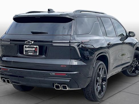 Used 2025 Chevrolet Traverse RS w/ LPO, Floor Liner Package FWD image 13
