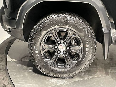 Used 2023 GMC Canyon Elevation w/ Convenience Package image 19