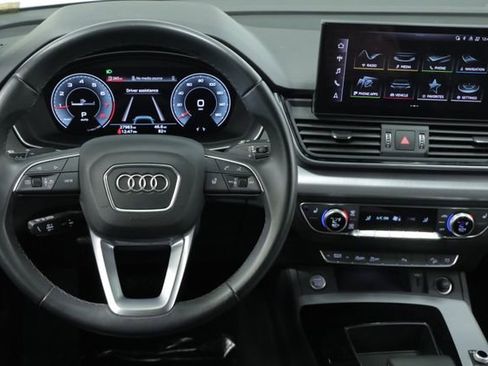 Used 2025 Audi Q5 2.0T Premium image 12