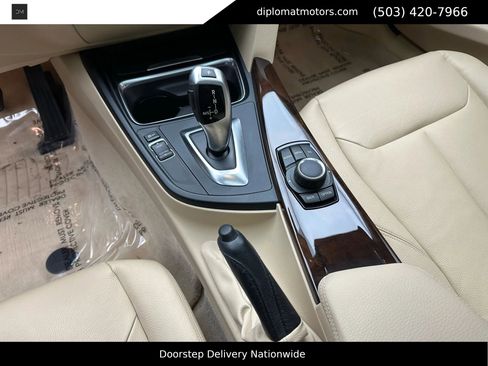 Used 2015 BMW 328i xDrive Sedan image 32