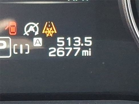 Used 2025 Subaru Crosstrek 2.0i Premium image 19