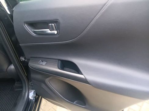 Used 2021 Toyota Venza Limited w/ Advanced Technology Package image 22