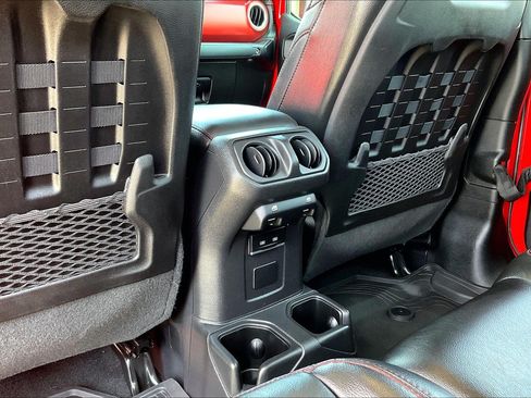 Used 2022 Jeep Gladiator Rubicon w/ LED Lighting Group AWD/4WD image 34