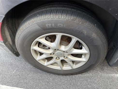 Used 2022 Chrysler Pacifica Touring-L image 13