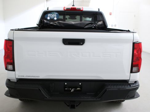 Certified 2025 Chevrolet Colorado Trail Boss AWD/4WD image 7