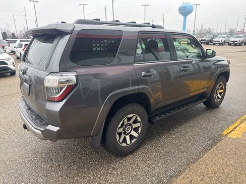 Used 2023 Toyota 4Runner TRD Off-Road Premium image 5