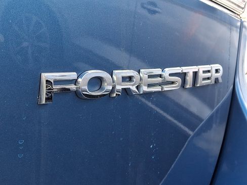 Used 2020 Subaru Forester Premium image 30