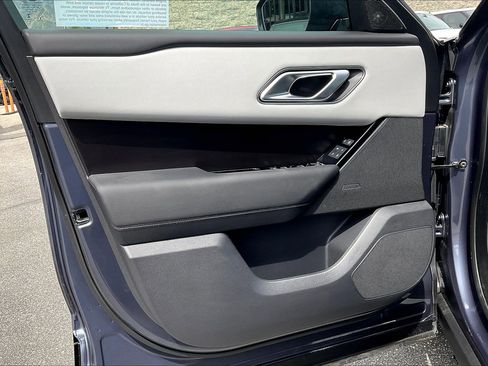 New 2026 Land Rover Range Rover Velar Dynamic SE image 12