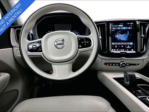 Certified 2024 Volvo XC60 B5 Plus w/ Protection Package Premier AWD/4WD image 8