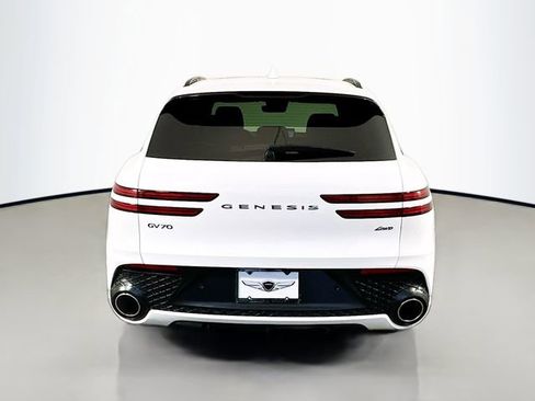 Used 2023 Genesis GV70 2.5T w/ Sport Prestige Package AWD/4WD image 6
