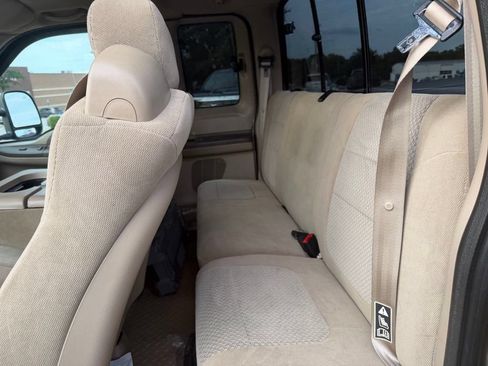 Used 2003 Ford F250 XL RWD image 6