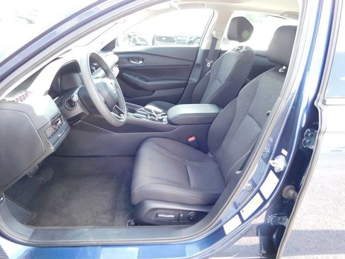 Used 2025 Honda Accord SE image 13