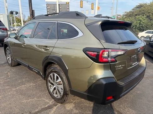 Used 2025 Subaru Outback Premium w/ Popular Package #1A AWD/4WD image 4