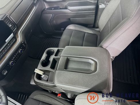 Used 2022 Chevrolet Silverado 1500 LT image 24