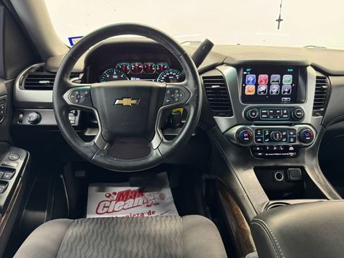 Used 2018 Chevrolet Tahoe LS w/ All-Season Package RWD image 3