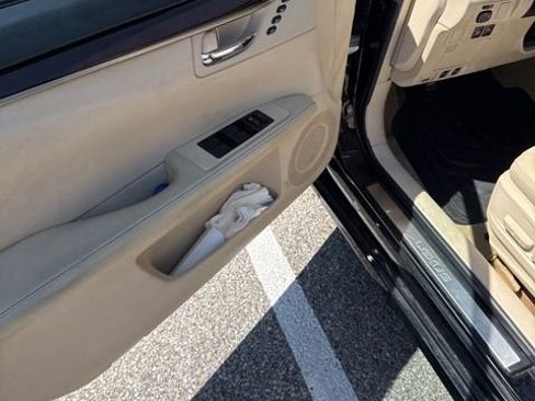 Used 2014 Lexus ES 350 w/ Premium Package FWD image 13
