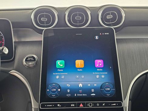 Used 2026 Mercedes-Benz GLC 300 image 24