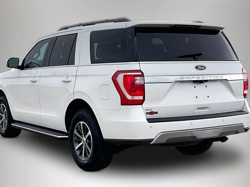 Used 2020 Ford Expedition XLT w/ Equipment Group 202A RWD image 4