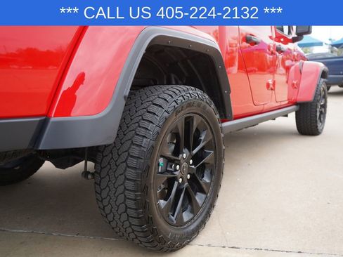 Used 2025 Jeep Gladiator Sport AWD/4WD image 8