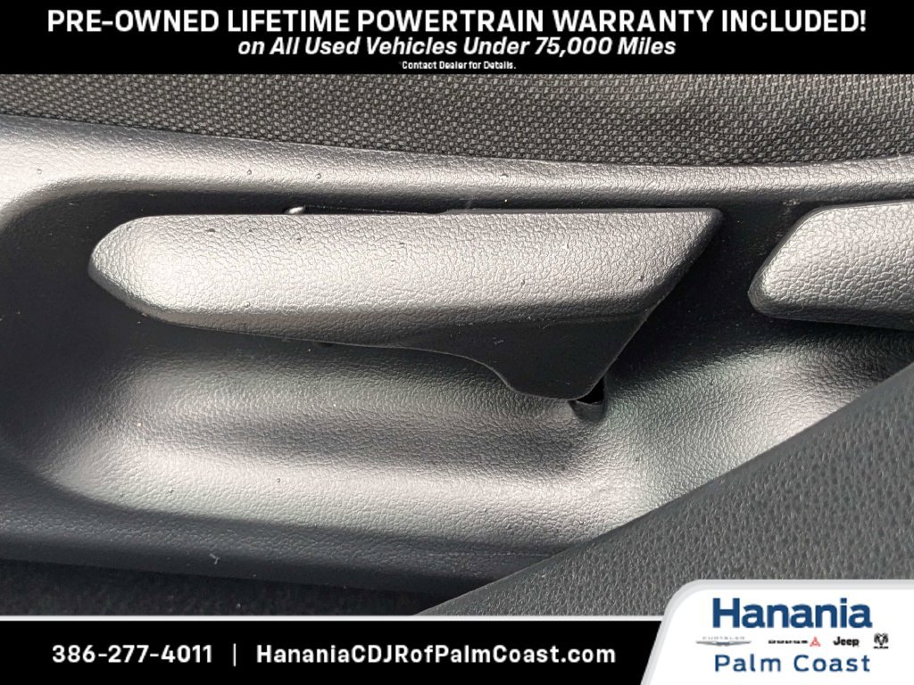 Used 2020 Toyota Corolla SE w/ Carpet Mat Package (TMS) FWD image 18