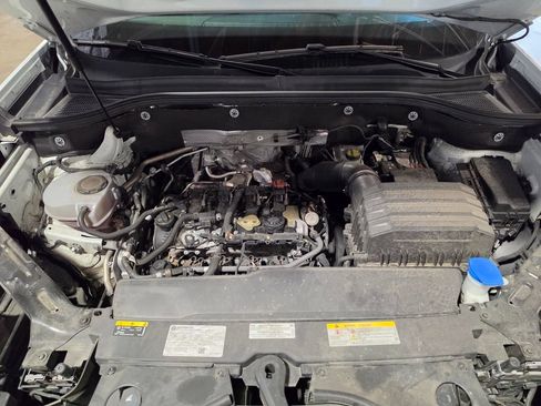 Used 2025 Volkswagen Atlas SE FWD image 9