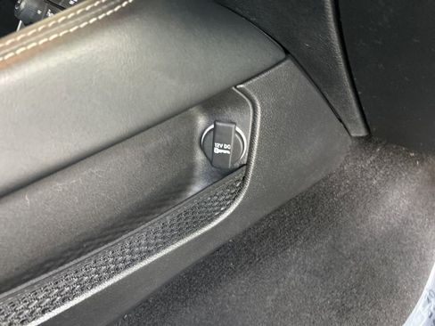 Used 2022 Dodge Challenger GT image 29