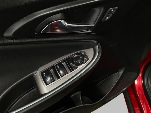 Used 2021 Chevrolet Malibu LT image 28