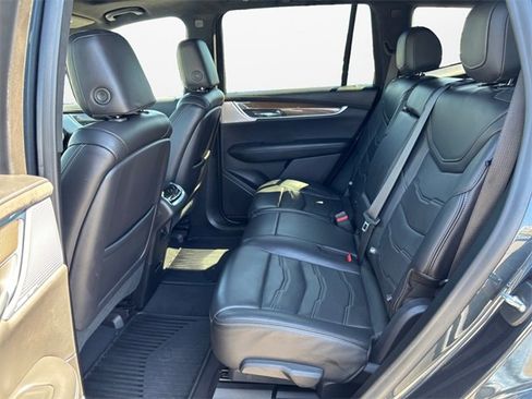 Used 2021 Cadillac XT6 Premium Luxury w/ Platinum Package image 13