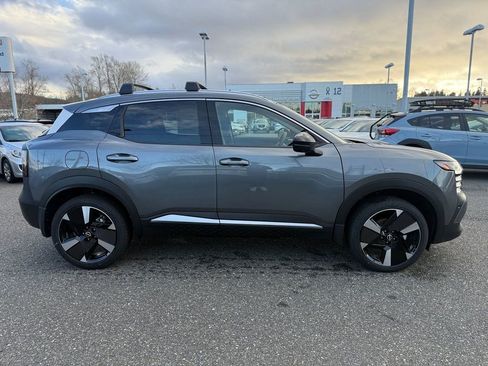 New 2026 Nissan Kicks SR image 8