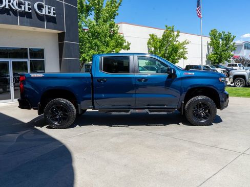 Used 2022 Chevrolet Silverado 1500 LT Trail Boss w/ Safety Package AWD/4WD image 8