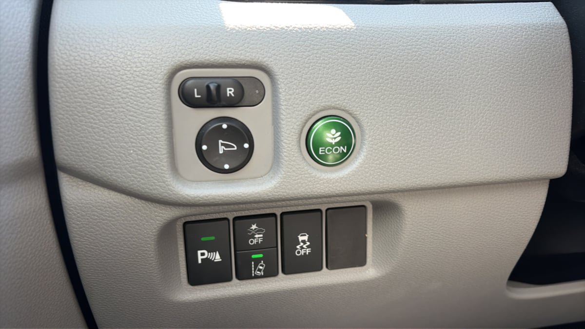 Used 2020 Honda Pilot Touring image 22