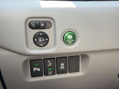 Used 2020 Honda Pilot Touring image 22