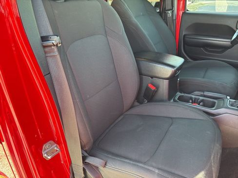 Used 2021 Jeep Wrangler Unlimited Sport AWD/4WD image 52