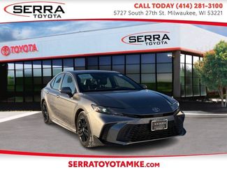 Used 2025 Toyota Camry SE video 1