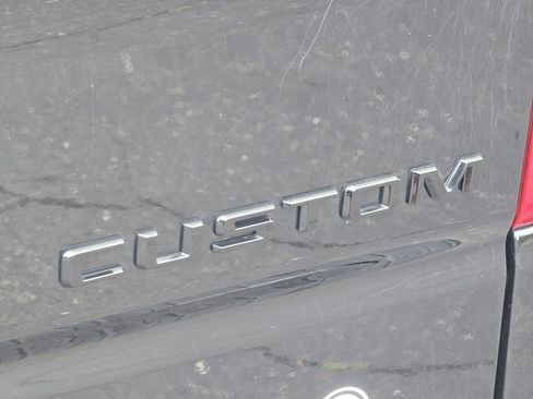 Used 2021 Chevrolet Silverado 1500 Custom Trail Boss w/ LPO, Dark Essentials Package AWD/4WD image 14
