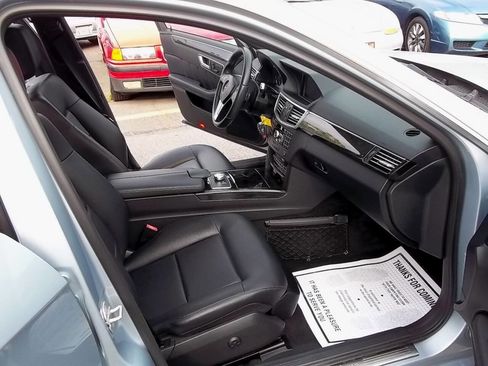Used 2013 Mercedes-Benz E 350 4MATIC Sedan image 11