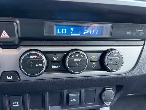 Used 2022 Toyota Tacoma SR image 12
