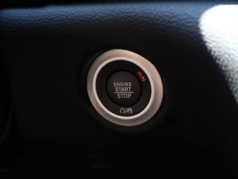 New 2026 Chrysler Pacifica Select FWD image 31