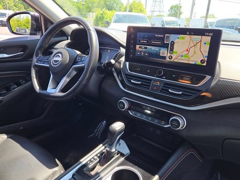 Used 2023 Nissan Altima 2.0 SR FWD image 8